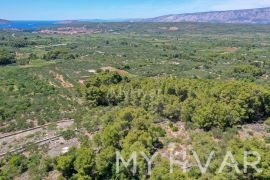 Građevinsko zemljište sa panoramskim pogledom u Dolu, Stari Grad, Land