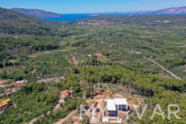 Građevinsko zemljište sa panoramskim pogledom u Dolu, Stari Grad, Γη