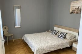 Kuća sa dva apartmana, Premantura, Istra, Medulin, House