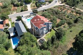 Zaton - vila u stilu bed&breakfast! 8 luksuznih soba s bazenom! 1.550.000€, Nin, Kuća