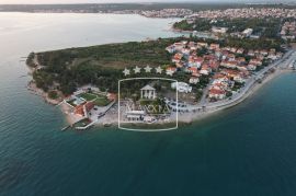 Zadar - kuća na ekskluzivnoj lokaciji! 1.099.000€, Zadar, Maison