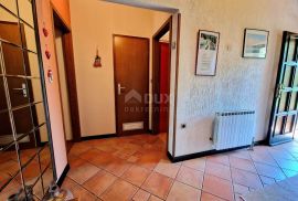 OPATIJA, VOLOSKO - kuća s tri stambene jedinice, 100m od mora, Opatija, House