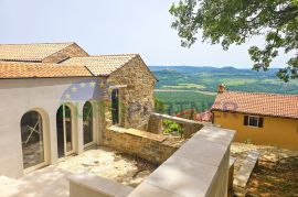 UNIKAT NA TRŽIŠTU ! Prekrasna kamena vila s pogledom na Motovun, Oprtalj, Istra, Oprtalj, Casa