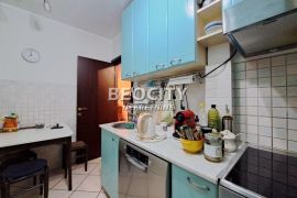 Novi Beograd, Fontana, Pariske komune, 3.0, 68m2, Novi Beograd, Appartement