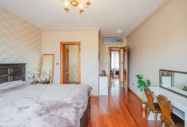 STAN, PENTHOUSE, PRODAJA, ZAGREB, VRHOVEC 130 m2, 4-soban, Črnomerec, Kвартира