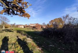 ISTRA,LABIN, STANCIJA SA 21,7 HA ZEMLJIŠTA, Labin, Дом