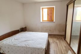 ISTRA, IMANJE SA 2 KUĆE I 9000m2 OKUĆNICE NA RUBU SELA, Barban, House