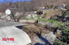 ISTRA, VRANJA, VELIKI STAMBENO POSLOVNI OBJEKAT NA 1717 M2, Lupoglav, House