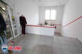 ISTRA, LABIN, POSLOVNI PROSTOR U CENTRU GRADA, Labin, Propiedad comercial