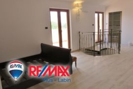 ISTRA, LABIN, RABAC, PREDIVNO OBNOVLJENA KAMENA KUĆA, Labin, House