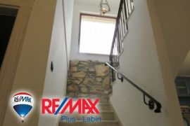 ISTRA, LABIN, RABAC, PREDIVNO OBNOVLJENA KAMENA KUĆA, Labin, House