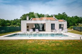 Labin, Istra, novoizgrađena kuća s bazenom, Labin, Haus