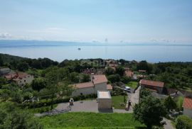 IČIĆI, POLJANE- villa 250m2 s pogledom na more i bazenom + uređena okućnica 1100m2, Opatija - Okolica, House