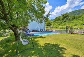 IČIĆI, POLJANE- villa 250m2 s pogledom na more i bazenom + uređena okućnica 1100m2, Opatija - Okolica, Ev