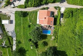 IČIĆI, POLJANE- villa 250m2 s pogledom na more i bazenom + uređena okućnica 1100m2, Opatija - Okolica, Haus