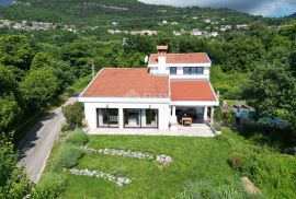 IČIĆI, POLJANE- villa 250m2 s pogledom na more i bazenom + uređena okućnica 1100m2, Opatija - Okolica, Σπίτι