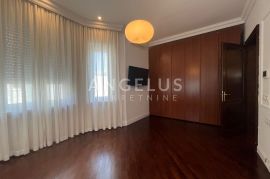 Zagreb, Tuškanac-dvoetažni stan za najam, 250  m2, Gornji Grad - Medveščak, Appartement