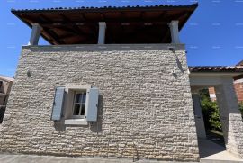 Kuća Blizina Marčane, kamena kuća sa bazenom za odmor., Marčana, Maison