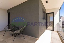 Prekrasna moderna vila 1km od mora, Vabriga, Istra, Vabriga, House