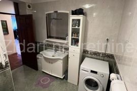 Konforan petosoban porodicni stan u Zemunu, Zemun, Appartment