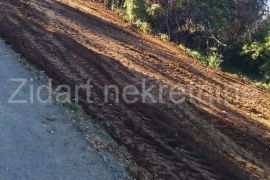 Barajevo, Srednji kraj, plac 33 ara, Barajevo, Terreno