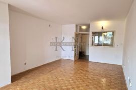 ZAGREB-DUBEC-48.13m2,2S,ODLIČNA MIKROLOKACIJA,INVESTICIJA, Gornja Dubrava, Apartamento