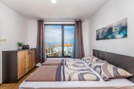 Otok Krk, Malinska, moderna vila sa garažom, bazenom i okućnicom, pogled, prodaja, Malinska-Dubašnica, House