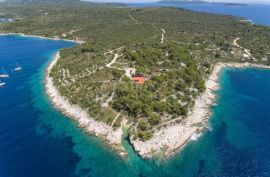 DALMACIJA ,  DREVNIK VELIKI Unikatna vila na jedinstvenoj lokaciji uz more, Trogir - Okolica, Casa