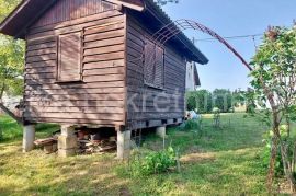 KARLOVAC- Zemljište na 2.881m2 blizina Kupe i kućica za odmor, Karlovac - Okolica, Tierra