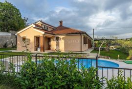 Villa s bazenom stvorena za odmor (B), Višnjan, بيت