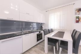 APARTMAN UZ MORE S PRIVATNIM BAZENOM RIBARICA, Karlobag, Διαμέρισμα