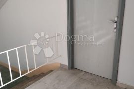 ŠIBENIK, Šubićevac - stan 56,5 m2 s pogledom na more, Šibenik, Appartment