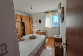 ŠIBENIK, Šubićevac - stan 56,5 m2 s pogledom na more, Šibenik, Appartment