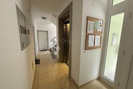 STAN, OPATIJA 62m2, POGLED, TERASA, Opatija, Appartment