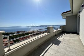 PRILIKA! Penthouse sa panormaskim pogledom i bazenom Crikvenica, Crikvenica, Διαμέρισμα