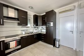 PRILIKA! Penthouse sa panormaskim pogledom i bazenom Crikvenica, Crikvenica, Appartement