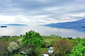 Savršeno zemljište sa kućom u izgradnji, Rijeka, Casa