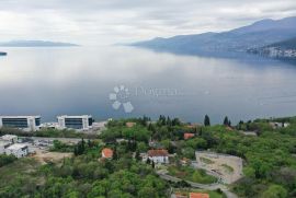 Savršeno zemljište sa kućom u izgradnji, Rijeka, Kuća