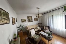 Savršeno zemljište sa kućom u izgradnji, Rijeka, Casa