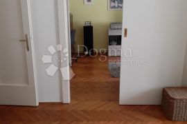 MAKSIMIR, PREKRASAN SVIJETAO STAN, Maksimir, Appartement