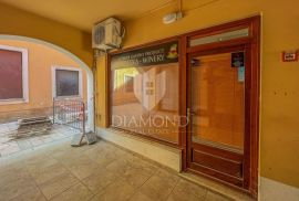 Novigrad, poslovni prostor za najam u centru grada!, Novigrad, Commercial property