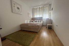 Novi Sad, Sajam, Bulevar kralja Petra I, 3.0, 75m2, Novi Sad - grad, شقة