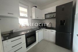 Novi Sad, Sajam, Bulevar kralja Petra I, 3.0, 75m2, Novi Sad - grad, Stan