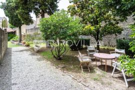 Sinj, strogi centar, kuća s velikim potencijalom, Sinj, House