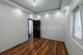 Ledine, poslovno-stambena kuća od 189m2, Novi Beograd, Famiglia