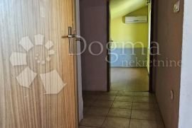 Komforna Mala Kuća od 110m², Pula, House