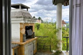 Kuća u prirodi s pogledom  na odličnoj lokaciji, Gornji Kneginec, House