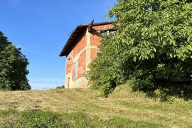 Vrbovsko, nedovršena kuća sa okućnicom, Vrbovsko, Σπίτι