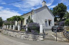 Primorska kamena kuća Hreljin, Bakar, Kuća