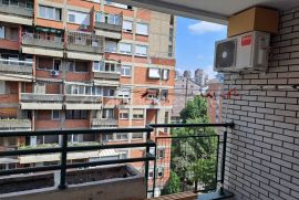 Odličan troiposoban stan, renoviran, Vračar, Apartamento